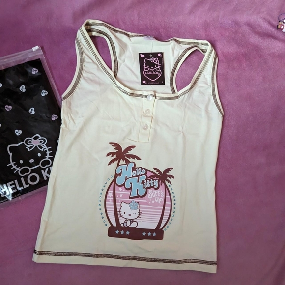 hello kitty tank top - Picture 3 of 4